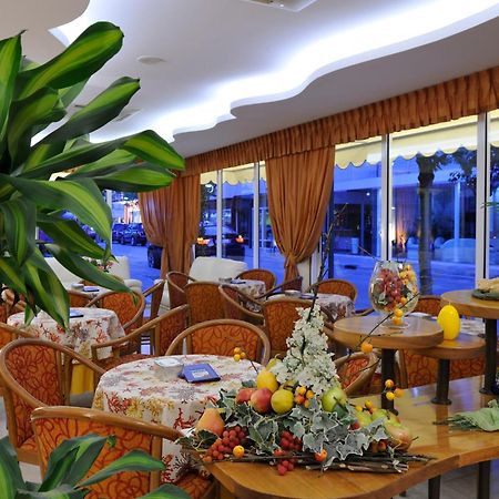 Hotel Al Prater Λινιάνο Σαμπιαντόρο Εξωτερικό φωτογραφία