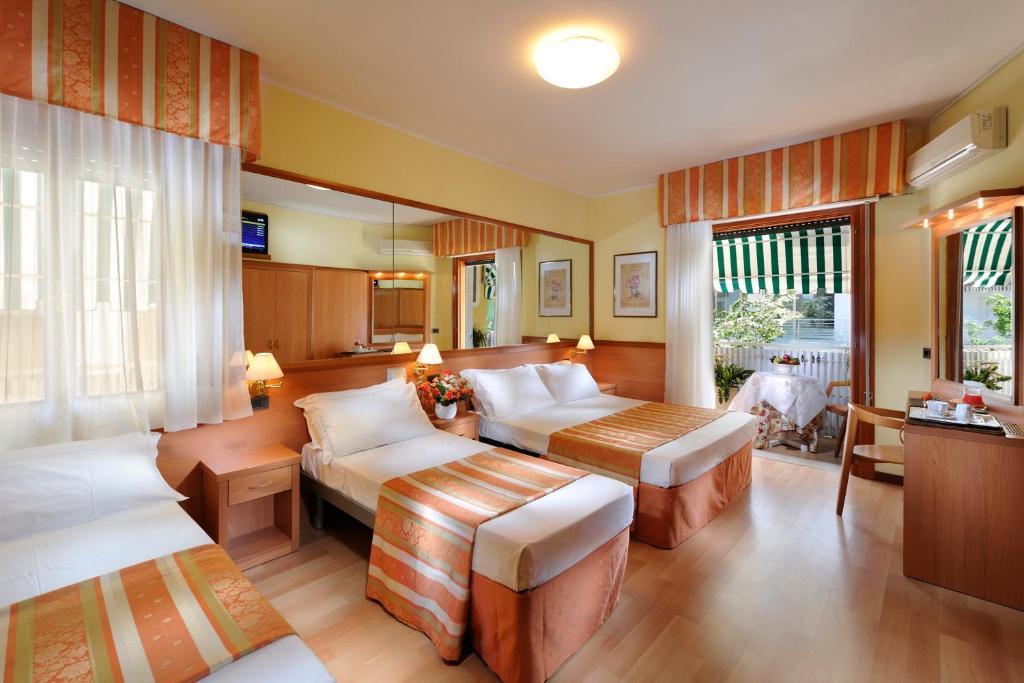 Hotel Al Prater Λινιάνο Σαμπιαντόρο Δωμάτιο φωτογραφία
