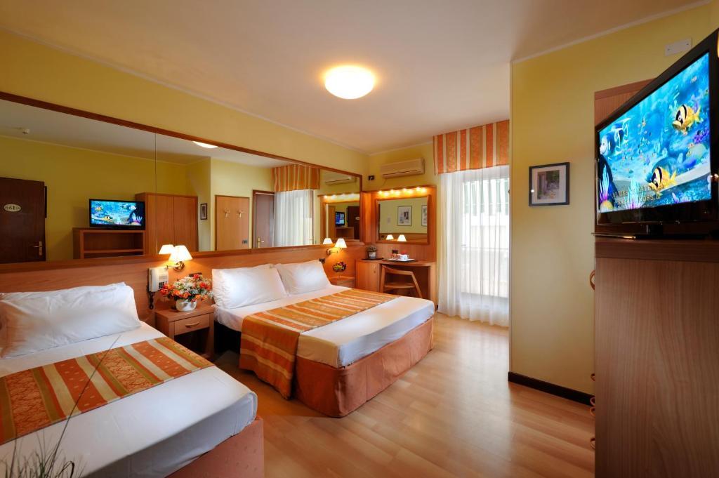Hotel Al Prater Λινιάνο Σαμπιαντόρο Δωμάτιο φωτογραφία