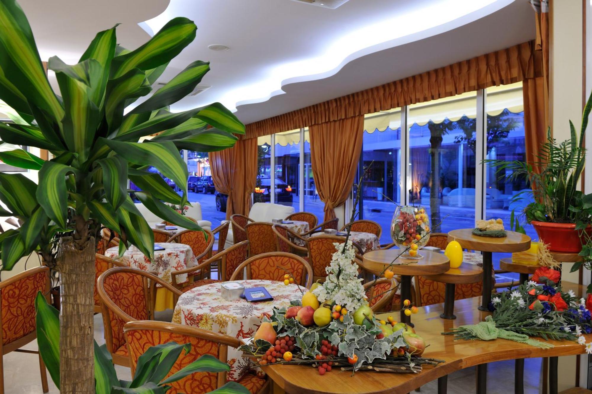 Hotel Al Prater Λινιάνο Σαμπιαντόρο Εξωτερικό φωτογραφία