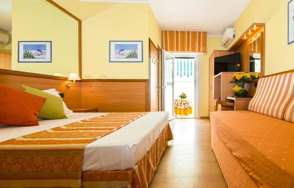 Hotel Al Prater Λινιάνο Σαμπιαντόρο Εξωτερικό φωτογραφία
