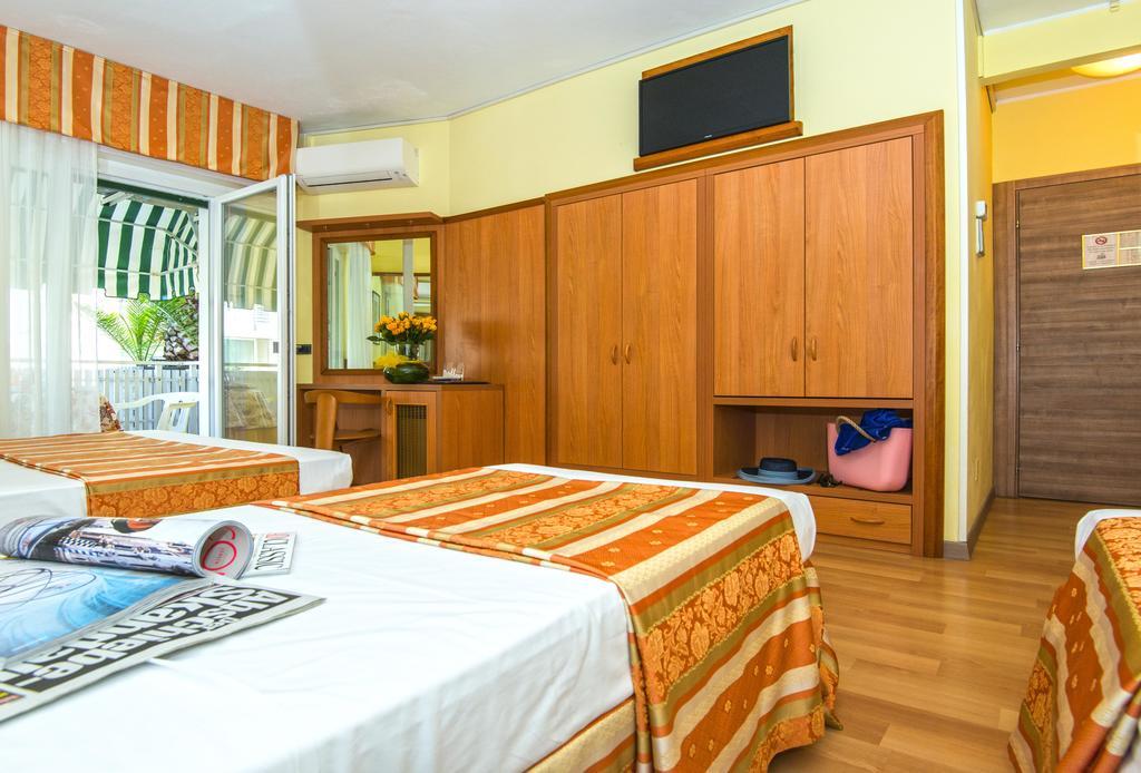Hotel Al Prater Λινιάνο Σαμπιαντόρο Εξωτερικό φωτογραφία