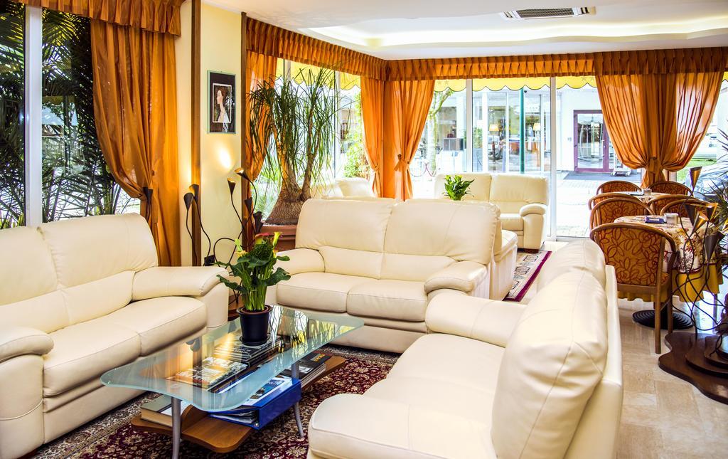 Hotel Al Prater Λινιάνο Σαμπιαντόρο Εξωτερικό φωτογραφία