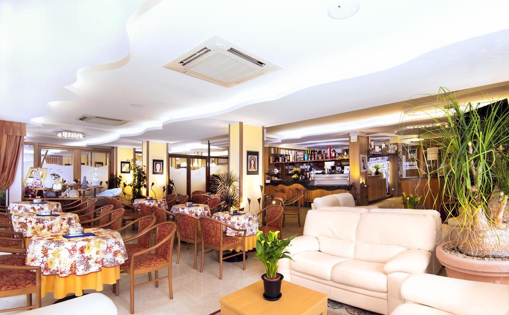 Hotel Al Prater Λινιάνο Σαμπιαντόρο Εξωτερικό φωτογραφία